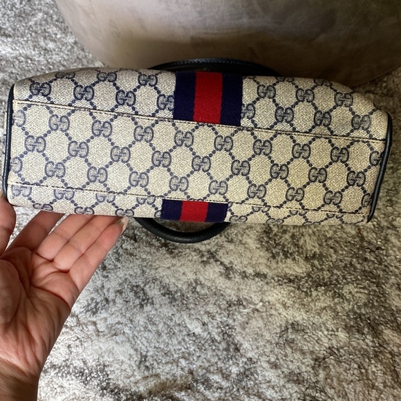 Authentic Gucci Vintage Accessory Collection Bag - Picture 8 of 8